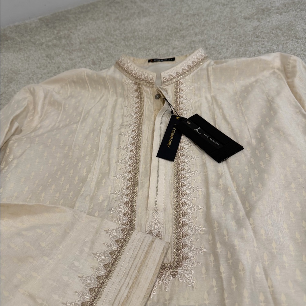 Elegant J Dot Cream Kurta